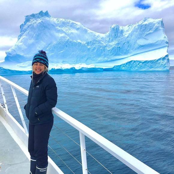 Meet your Posher, Bec - Picture 1 of 1